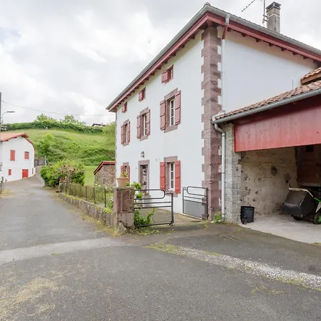 Etxaluzenea Holiday home *